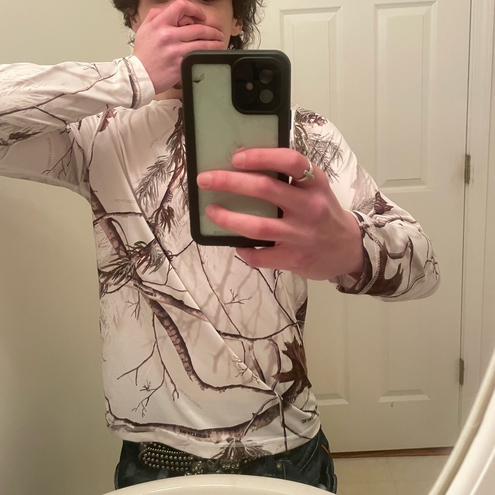 Real tree long sleeve white camo Tshirt